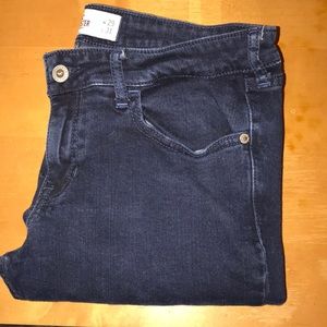 dark wash skinny jeans